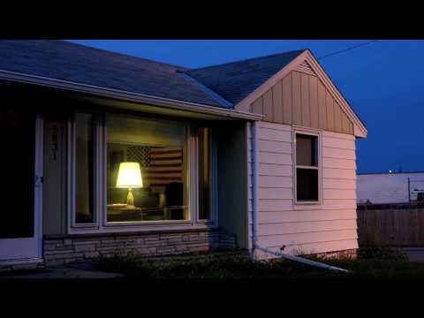 Alec Soth – Summer Nights at the Dollar Tree