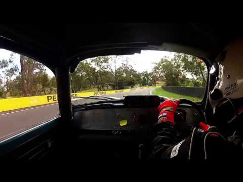 Jezebel does Mountain Straight Hillclimb @ Mt Panorama, Bathurst