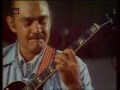 1976 Joe Pass - solo guitar on 'Joe's Blues' (Live video)