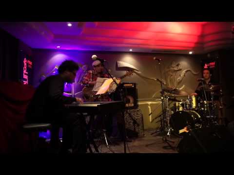 Ivan Melon Lewis - Trio (Montuniana)