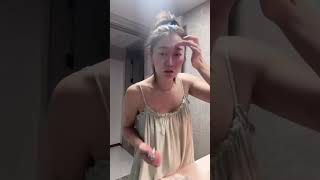 Download lagu 美女直播失误，大家看准时机，不要错过哦！ mp3