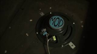 Video thumbnail for My Vintage Leslie Model 16 Rotating Speaker Cabinet by Joe Hart