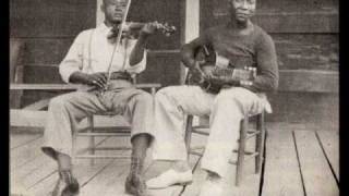 32-20 Blues, MUDDY WATERS, (1942) Blues Guitar Legend