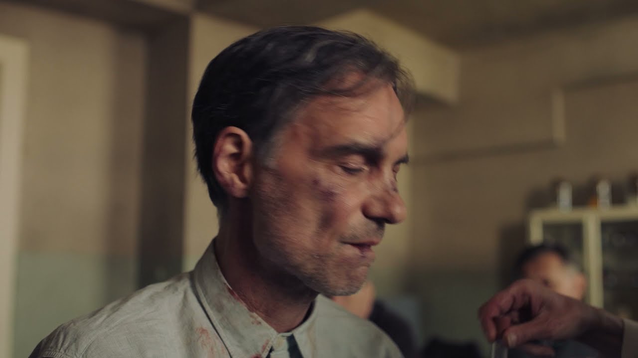 Miniature de la vidéo LE PROCÈS DE L'HERBORISTE - Bande Annonce [VOST] du film Le Procès de l'herboriste