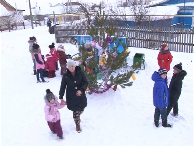 Кыш бабай ролендә - ТОС рәисе