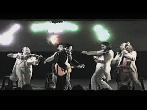 Edoardo Bennato "La chitarra" (Video) - 1996. Con Solis String Quartet.