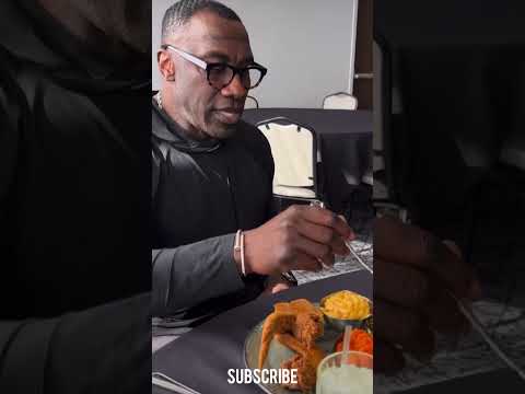 Shannon Sharpe Stops By KountryKitchenIndy For Soul Food While In Indianapolis For All Star Weekend