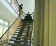 Im Zweierbob De Treppe Runter