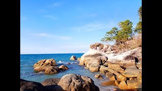 preview picture of video 'Travelling Vlog #4: Eksotisme batuan granit di Pantai Matras. Wisata pulau Bangka'