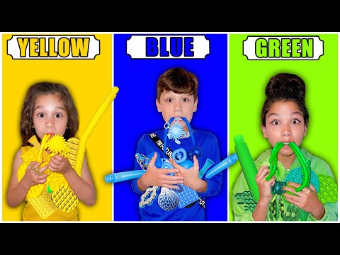 Last To STOP Playing With Their FIDGETS Wins A MYSTERY PRIZE! - Challenge | Familia Diamond