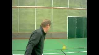 preview picture of video 'Tennisopettaja Olavi Lehto tarjoaa tennisopetusta sisällä ja ulkona'
