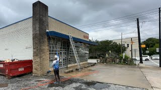 Cleaning Up a Liquor Store! | Commercial Pressure Washing