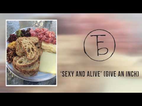 The Front Bottoms: Sexy and Alive (give an inch) (Demo)