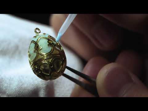 Fabergé - The Guilloché Enamelling Technique | C W Sellors