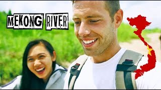 preview picture of video 'The MEKONG RIVER (with LOCALS) in Vietnam '