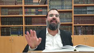 הרב חיים סרוסי - פרשת ויקהל תשפ"ה - בית שני חדרים ו - 10 ילדים יכול להיות ?! (הרב חיים סרוסי) - התמונה מוצגת ישירות מתוך אתר האינטרנט יוטיוב. זכויות היוצרים בתמונה שייכות ליוצרה. קישור קרדיט למקור התוכן נמצא בתוך דף הסרטון