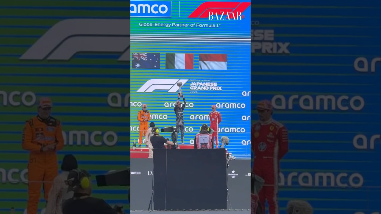 ルイ･ヴィトン特注のトロフィー･トランクに収められた優勝トロフィーを手にしたのは、19歳のキミ・アントネッリ選手🏆 桜が満開の鈴鹿サーキットで、F1日本グランプリが開催された🌸🏁