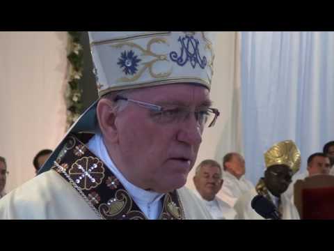 Biskup Antun Škvorčević i biskup Emmanuel Abbo u Voćinu