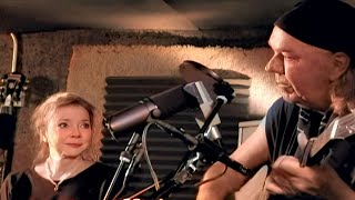 Nanci Griffith &amp; Eric Taylor - Deadwood, South Dakota (Live in 2011)