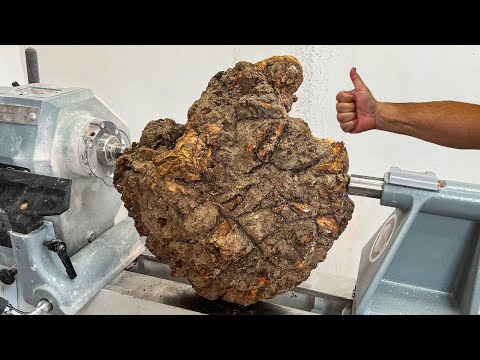 Woodturning – Giant Oak Burl to Worms Lookalike Figured Bowl