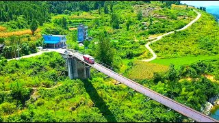 中国のとある風景 ｜橋脚が無い鉄索橋