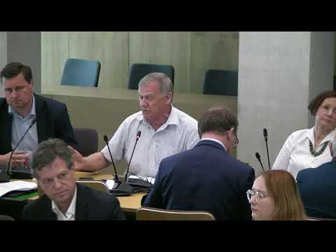 Władysław Serafin - mają ustawowo od 40 lat unormowane ...(... ustawy o podatku rolnym ..) - cześć 2