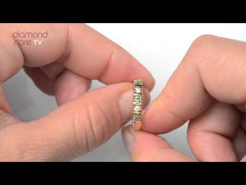 A3339 - Emerald 0.21ct And Diamond 9K Gold Ring