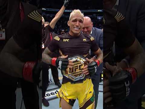 Hoje faz 4 anos que Charles do Bronxs se tornou campeão do UFC! Veremos de novo no #UFC317? #shorts