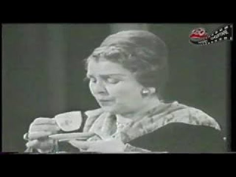 KOMEDIA VALSI I TITANIKUT - NGA AKTORET SHQIPTARE