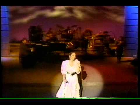 River Road - Crystal Gayle