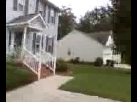 Jamal White dunks with ease