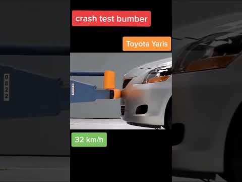 Toyota Yaris Crash Test.