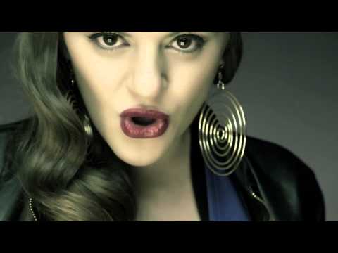 Опасно близки- Михаела Филева.