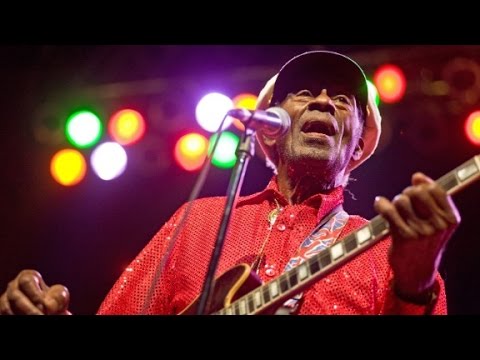 Legendary musician Chuck Berry dies at 90