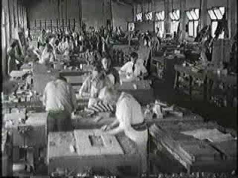 DeHavilland Mosquito - 1944 Newsreel