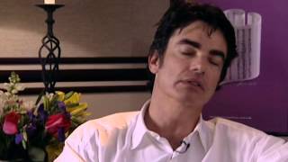 Peter Gallagher - Interview - 10/15/2000 - unknown (Official)