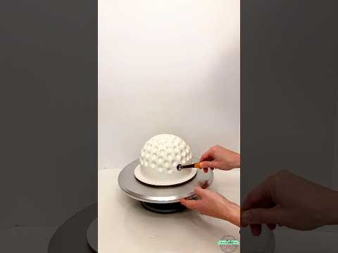 Golf Ball Cake - quick tutorial!