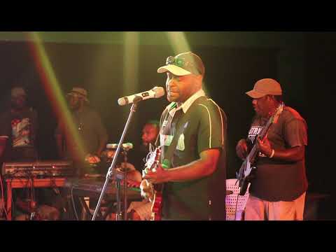 Ol Boy lo House Fire Crews II  - Kapiel Apin [ Live at Fire Festival]  Tanna