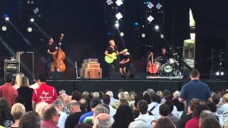Brian Setzer plays &quot;The 49 Mercury Blues&quot;  (San Diego, June 2015)