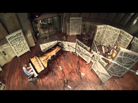 "Mister John/Panie Janie" (H.Wars) - Paweł Kaczmarczyk Audiofeeling Trio & Mr.Krime