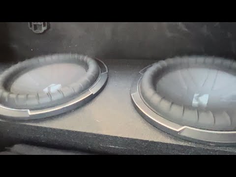 Kicker CompQ 10’s on a Digital Designs M2000!!! Then Q-Dawgs At It Again!!@KICKERAudio