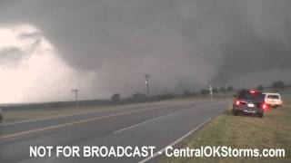 preview picture of video 'Oklahoma tornado - May 24, 2011'