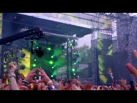 Calvin Harris @ EDC NY 2013 (Day 2)