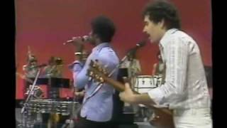 Santana and Tower of Power Brass perform Give Me Love Live in Chicago February 22, 1977  RARE FOOTAGE