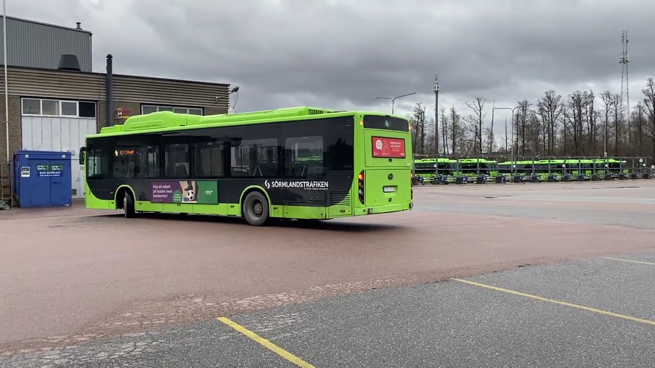 Klip wideo z prezentacją: BYD K9C-13A Linjebuss - 415 197 km - Automatyczna - zielony - 2015