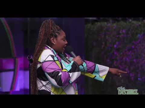 I fell while @roxxyhaze was on stage and she roasted me (uncensored)