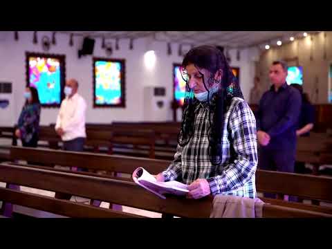 伊拉克人幫助基督徒返回摩蘇爾。 (The Iraqis helping Christians return to Mosul)