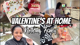 A VERY RELAXED VALENTINE'S DAY 💕 | DINNER PREP, COZY MOMENTS & GIRLS’ SHENANIGANS 