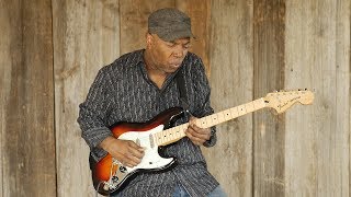 Video thumbnail for Fender Alternate Reality Sixty-Six | Elderly Instruments by Elderly Instruments