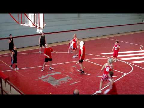 UE MONTGAT MINI2010 vs Pares_Part 06_12.MOV